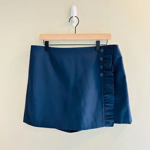Tory Burch Tech Twill Golf Skort Size XL Navy Blue Ruffle Skirt Shorts Sporty - Picture 4 of 14